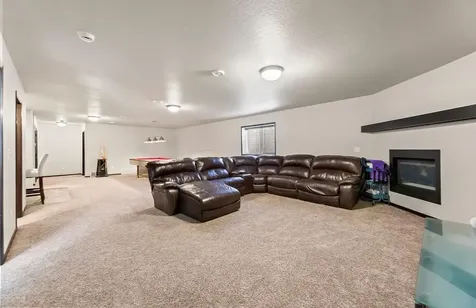 3977 49th Avenue S Fargo ND 58104