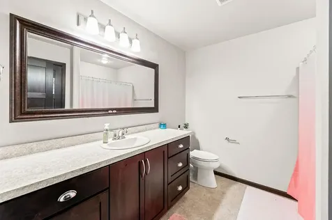3977 49th Avenue S Fargo ND 58104