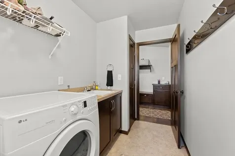 3977 49th Avenue S Fargo ND 58104