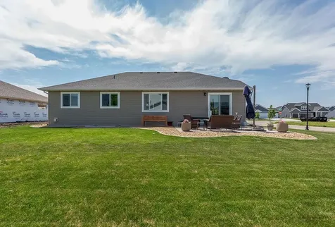 3977 49th Avenue S Fargo ND 58104