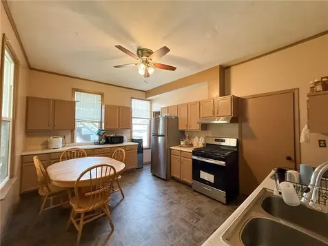 989 Conway Street Saint Paul MN 55106