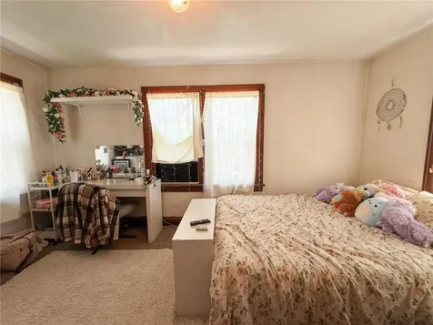 989 Conway Street Saint Paul MN 55106