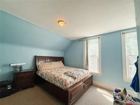 989 Conway Street Saint Paul MN 55106