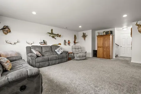 1714 75th Avenue S Fargo ND 58104