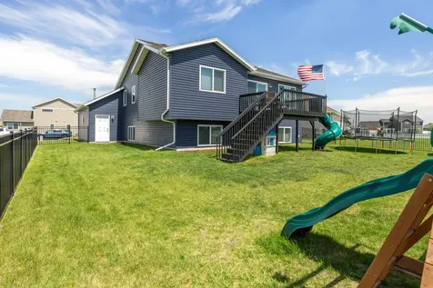 1714 75th Avenue S Fargo ND 58104