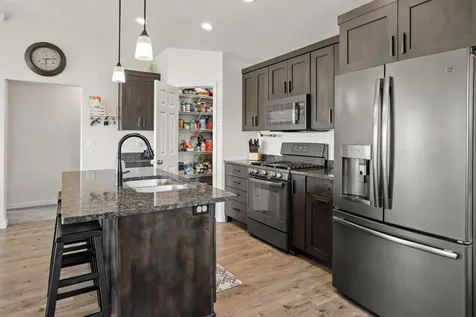 1714 75th Avenue S Fargo ND 58104