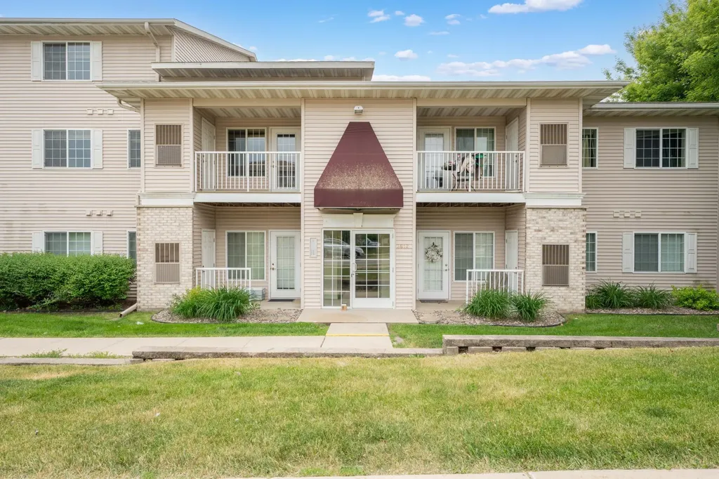 3812 9th Street NW Rochester MN 55901