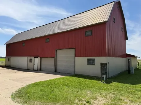831 2nd Street SW Glenville MN 56036