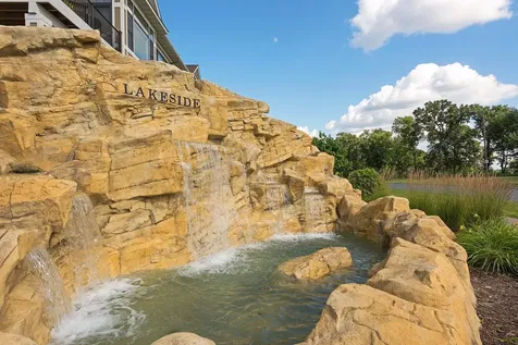 8736 Lake Riley Drive Chanhassen MN 55317