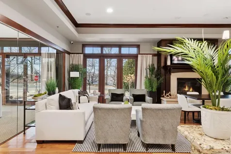 8736 Lake Riley Drive Chanhassen MN 55317