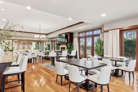 8736 Lake Riley Drive Chanhassen MN 55317