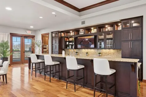 8736 Lake Riley Drive Chanhassen MN 55317