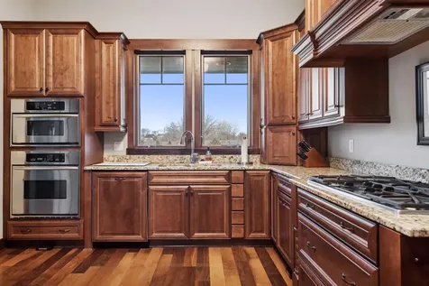 8736 Lake Riley Drive Chanhassen MN 55317