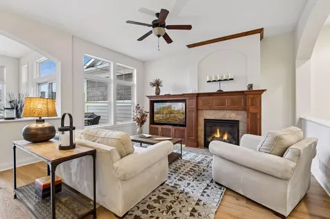 8736 Lake Riley Drive Chanhassen MN 55317