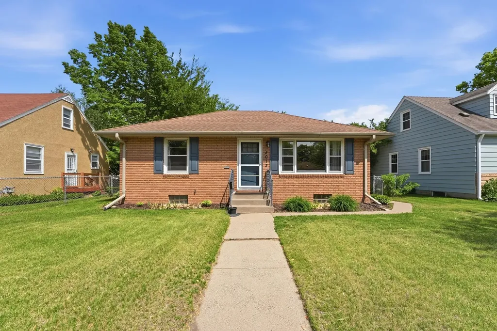 5012 Russell Avenue N Minneapolis MN 55430