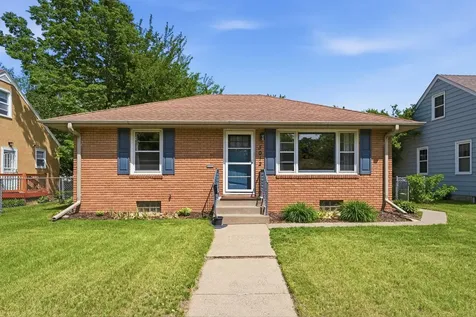 5012 Russell Avenue N Minneapolis MN 55430