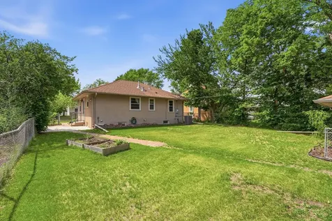 5012 Russell Avenue N Minneapolis MN 55430