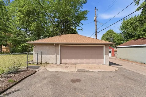 5012 Russell Avenue N Minneapolis MN 55430