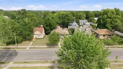 5012 Russell Avenue N Minneapolis MN 55430