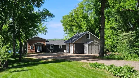 38113 S Eagle Lake Road Battle Lake MN 56515