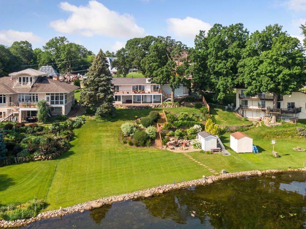 3590 Tuxedo Road Minnetrista MN 55364