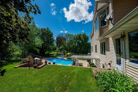 375 Bohlken Drive Hastings MN 55033