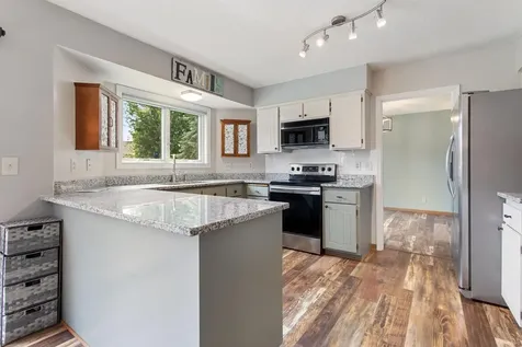 864 Winterberry Court Woodbury MN 55125