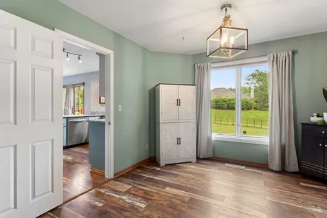 864 Winterberry Court Woodbury MN 55125