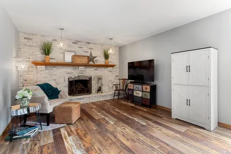864 Winterberry Court Woodbury MN 55125