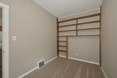 5319 E 3rd Street Superior WI 54880