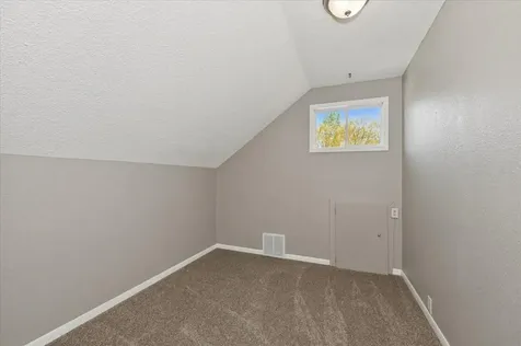 5319 E 3rd Street Superior WI 54880