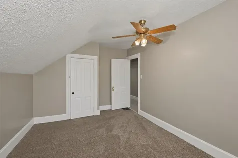 5319 E 3rd Street Superior WI 54880