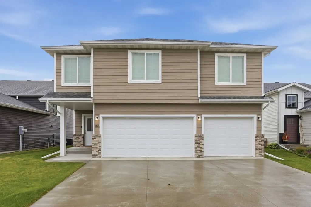 1118 Albert Court W West Fargo ND 58078