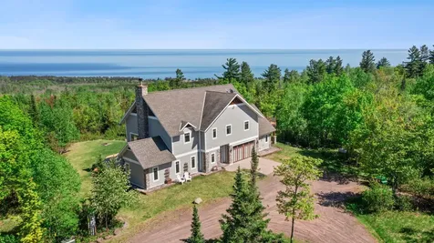 685 Cuttingwood Road Two Harbors MN 55616