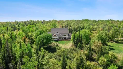 685 Cuttingwood Road Two Harbors MN 55616