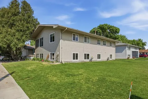 1014 24th Avenue S Moorhead MN 56560