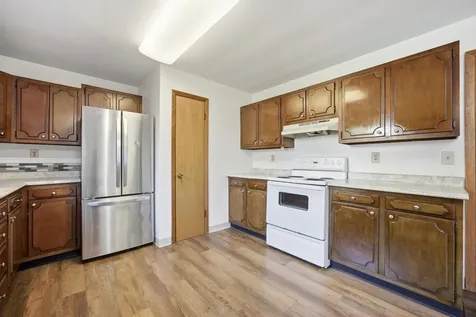 1014 24th Avenue S Moorhead MN 56560