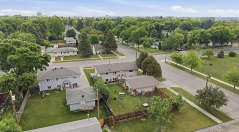 1014 24th Avenue S Moorhead MN 56560