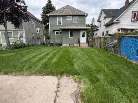 2427 17th Avenue S Minneapolis MN 55404