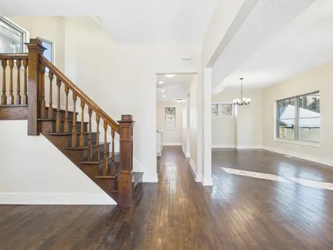 2427 17th Avenue S Minneapolis MN 55404