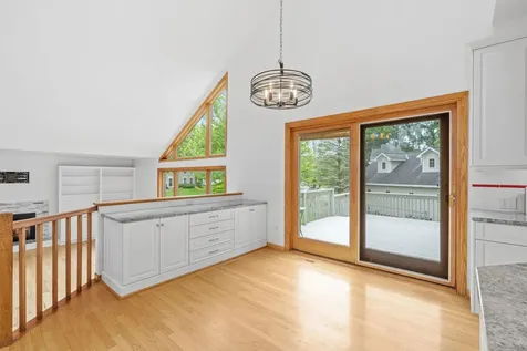 1952 Safari Trail Eagan MN 55122