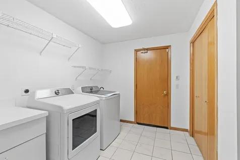 1952 Safari Trail Eagan MN 55122