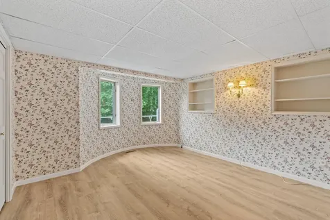 1952 Safari Trail Eagan MN 55122