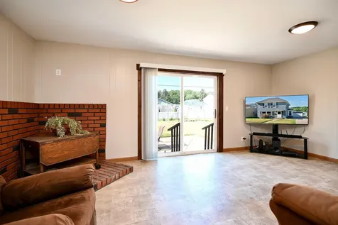 501 E Howard (10th) Street Winona MN 55987