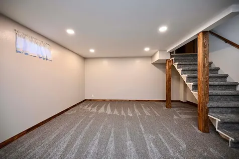 501 E Howard (10th) Street Winona MN 55987