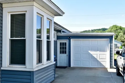501 E Howard (10th) Street Winona MN 55987