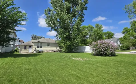 358 7th Avenue NW Valley City ND 58072