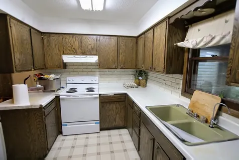 251 20th Avenue N Hopkins MN 55343