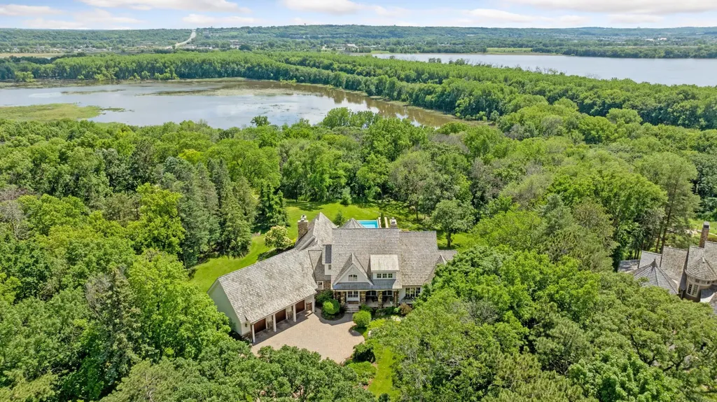 7317 Auto Club Road Bloomington MN 55438