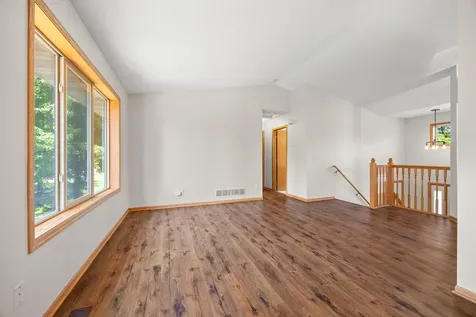488 Thomas Avenue Shakopee MN 55379